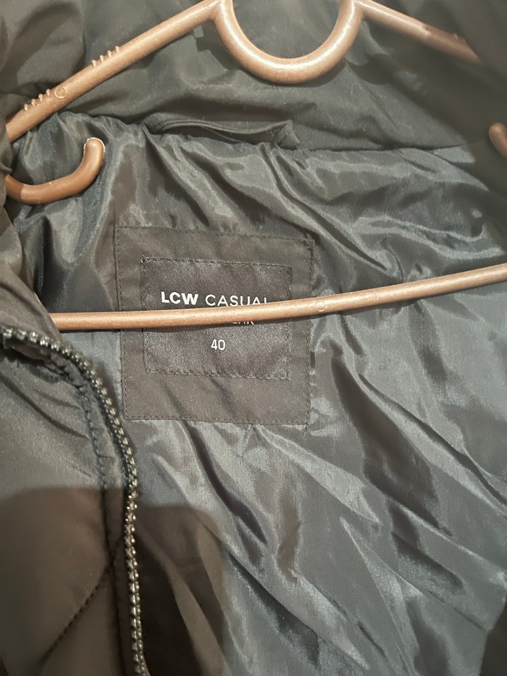 Siyah Yüksek Yakalı Fermuarlı Kadın Yelek - Görsel 4