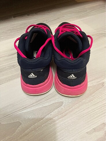 38 Beden Adidas spor ayakkabı