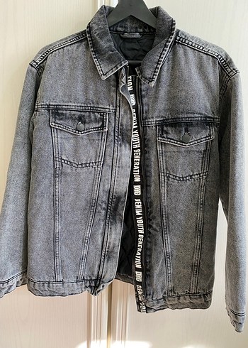 Gri Düğmeli Kadın Denim Ceket