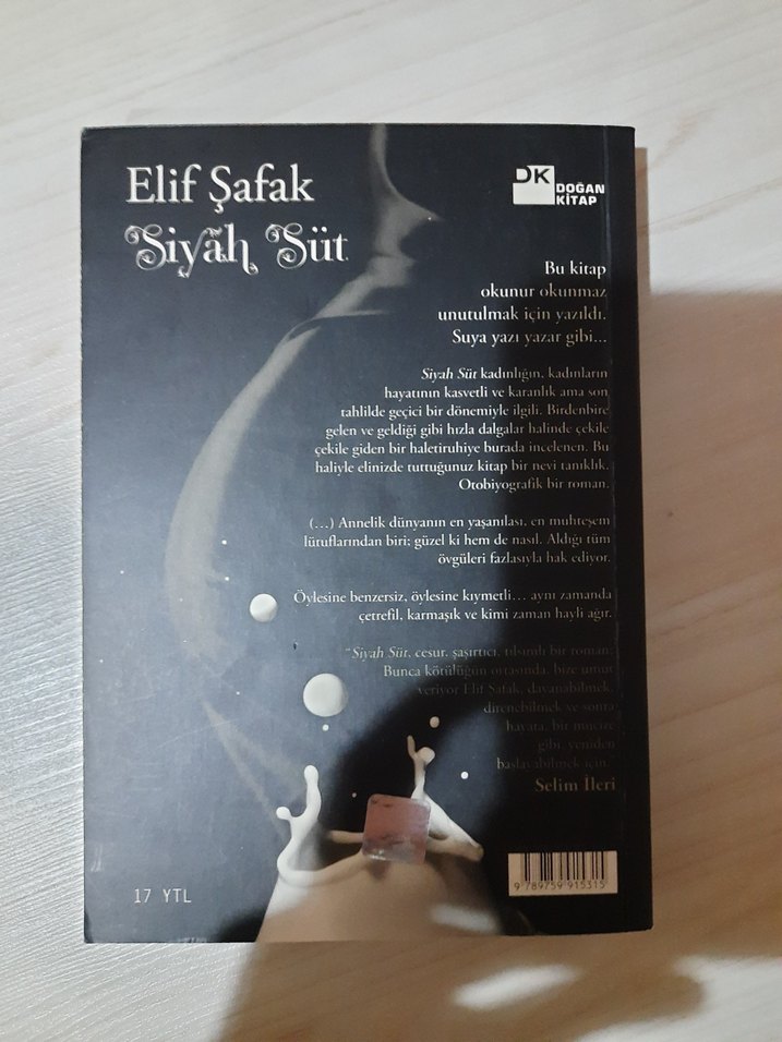 Elif Şafak - Siyah Süt Roman - Görsel 4