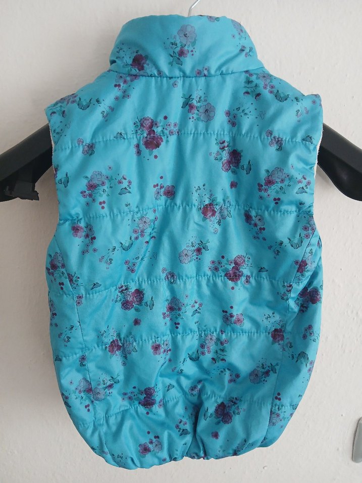 Kız Çocuk Mavi Çiçekli Yüksek Yakalı Yelek - Görsel 2