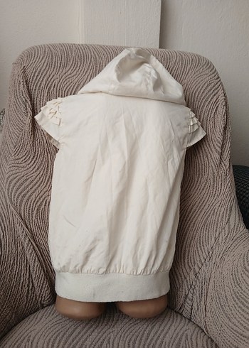 Kız Çocuk Bej Kapüşonlu Kolsuz Yelek - Görsel 2