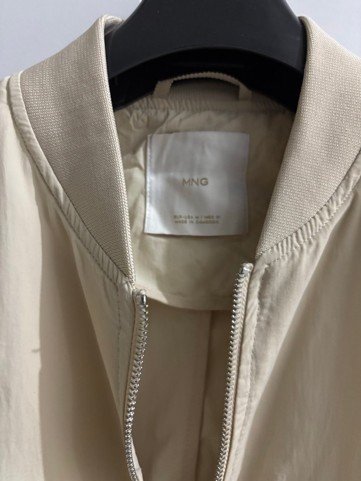 Bej Düğmeli  Kadın Ceket - Görsel 4