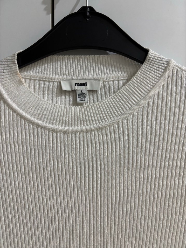 Kadın Beyaz İnce Triko Uzun Kollu Kazak - Görsel 3