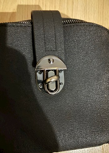 Siyah Kadın Omuz Çantası - Görsel 4