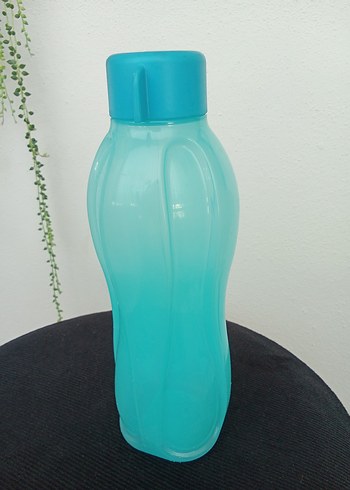 Tupperware iki adet 1 litre Tupperware Su Şişesi