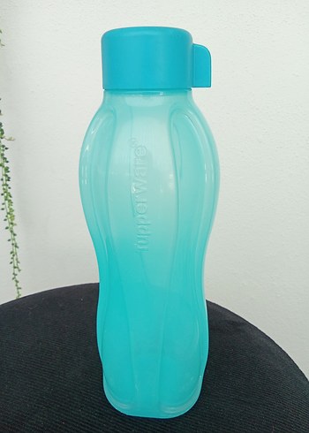 iki adet 1 litre Tupperware Su Şişesi
