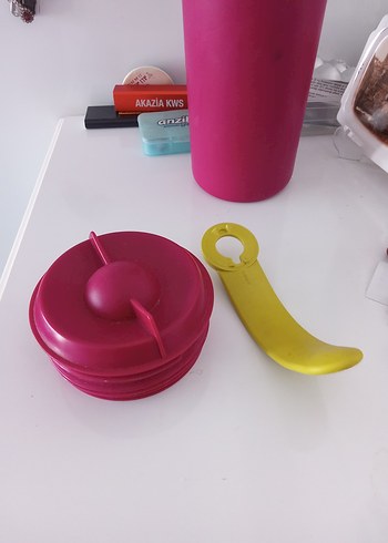 Tupperware TUPPERWARE 1.1 LT SÜRAHİ TWİST N POUR 1.1 LİTRE