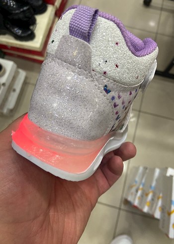 Buz gri Renkli Kelebek Desenli Kız Çocuk Spor Ayakkabı IŞIKLI - Görsel 2