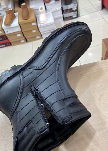 KESİNLİKLE SU GEÇİRMEZ İÇİ TÜYLÜ - Görsel 2