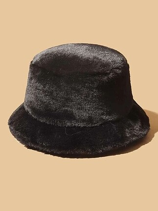 Siyah ve Krem S Beden Peluş Bucket Şapka
