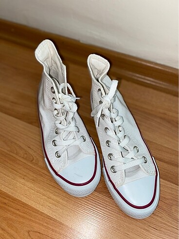 37 Beden Converse beyaz