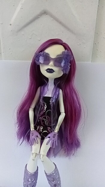  Beden Renk Orijinal monster high Spectra Vondergeist