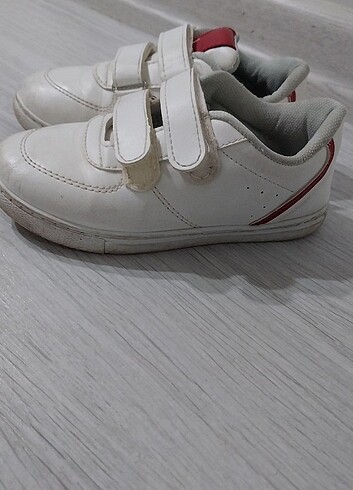LC Waikiki Beyaz spor ayakkabı