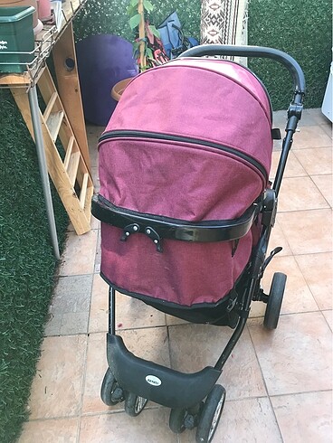 15-36 kg Beden bordo Renk Bebek arabası karşı ödemeli olarak yollayabilirim