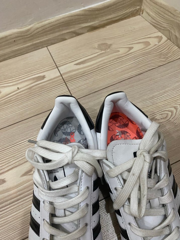 Beyaz Siyah Adidas Süperstar Kadın Spor Ayakkabı - Görsel 4