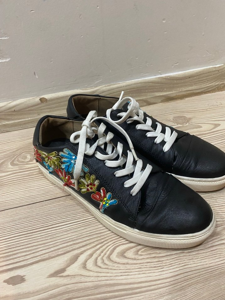 İpekyol Nakışlı ve Boncuk Detaylı Siyah Spor Ayakkabı - Görsel 2