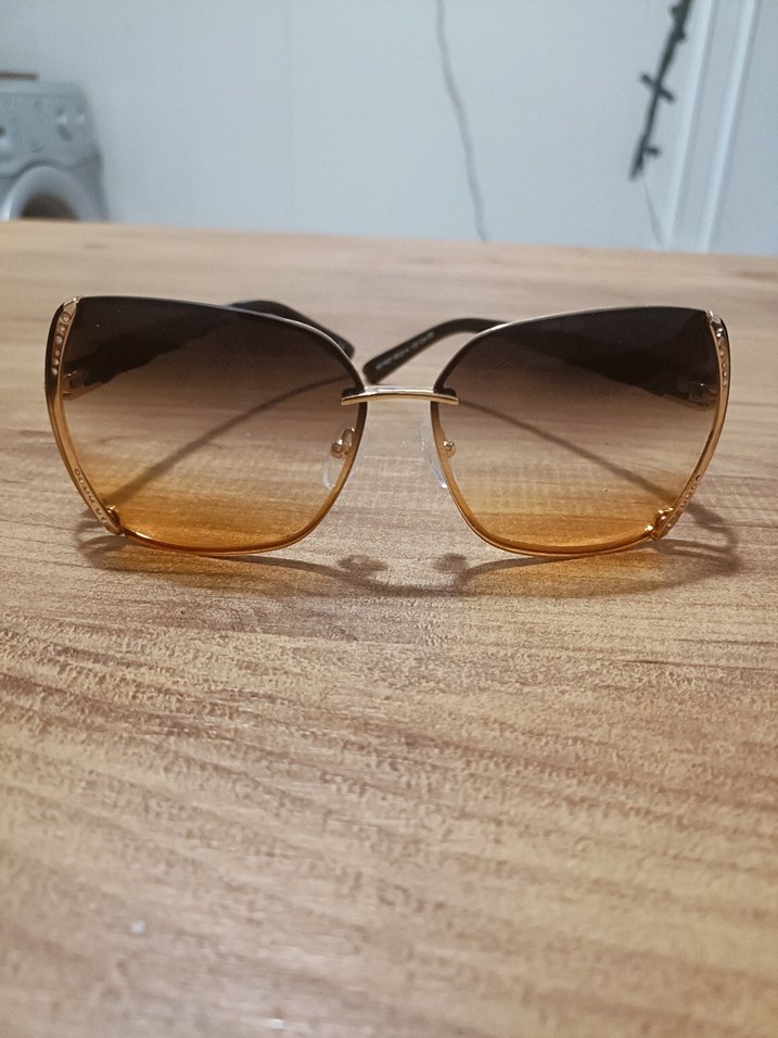 Şeffaf Bej Kadın Güneş Gözlüğü - Görsel 2