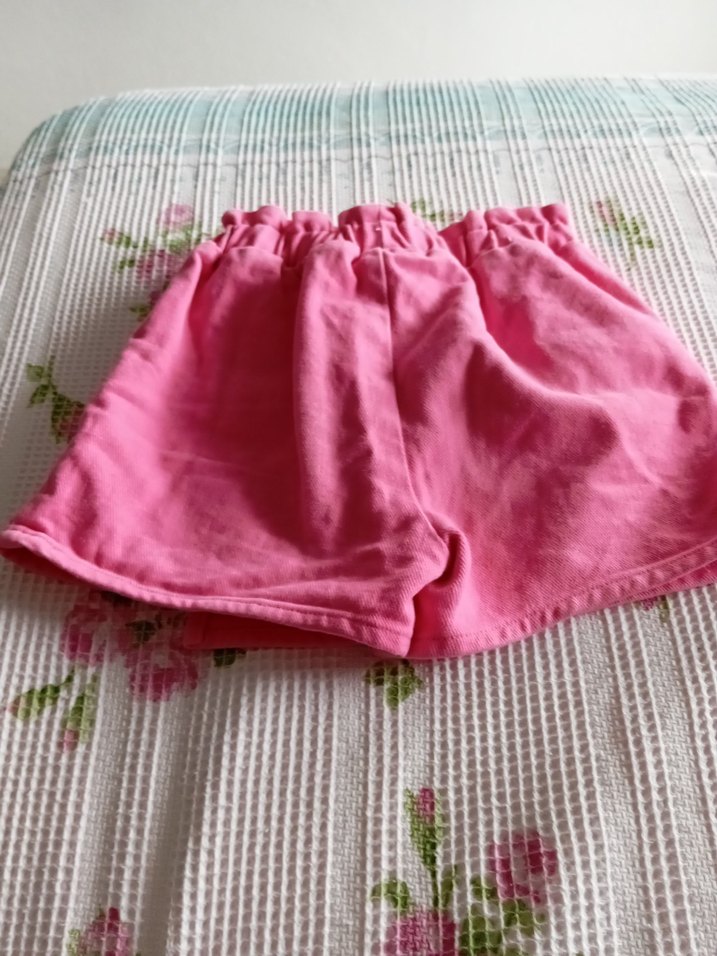 Kız Çocuk Pembe Pilili Bol Kesim Şort etek 3,4 yaş - Görsel 2