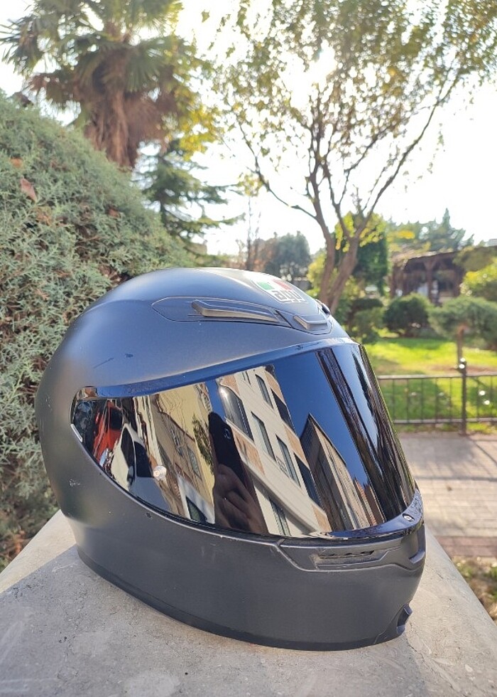 AGV K6 Motorsiklet Kask - Görsel 2