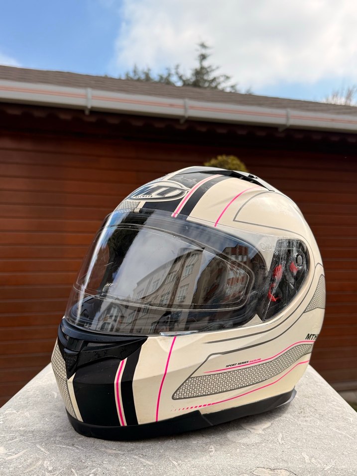 MT Helmets Motorsiklet Kask - Görsel 3
