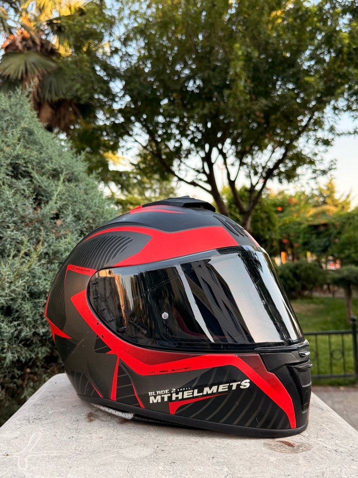 MT Helmets Blade 2 Motorsiklet Kaskı - Görsel 2