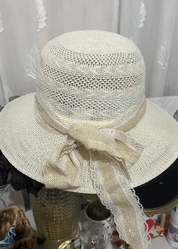 Dantel Detaylı Beyaz Örgü Kadın Şapka - Görsel 3