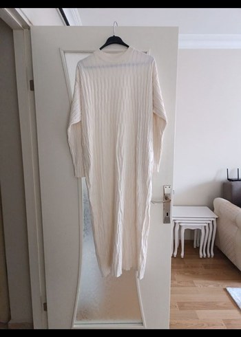 Beyaz Piliseli Uzun triko Elbise - Görsel 2