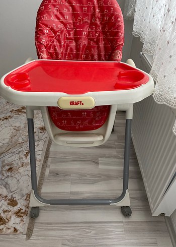 Kraft Kırmızı ve Gri Bebek Mama Sandalyesi