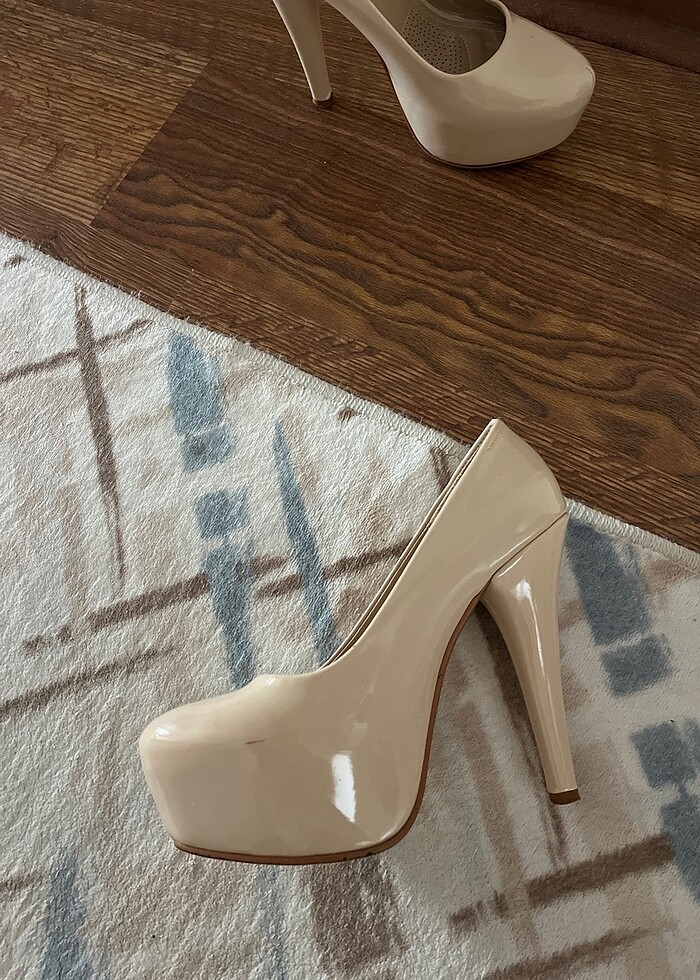 Topuklu ayakkabı - Görsel 3