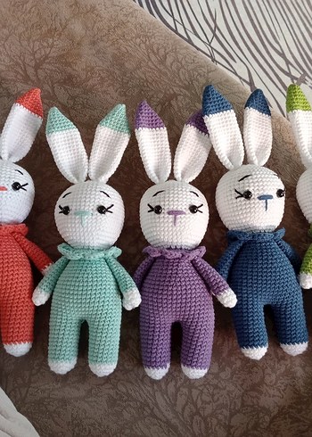 Renkli Örgü Tavşan Peluş Oyuncak