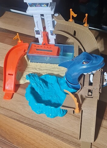 Hotwheels Köpekbalığı Sharky