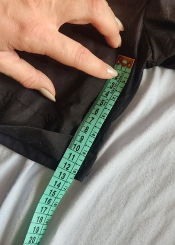 Kadın Siyah Keten Mini Kemerli Şort - Görsel 4