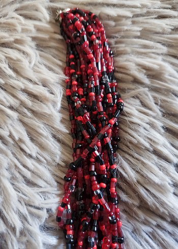 Kırmızı siyah boncuk kolye - Görsel 2