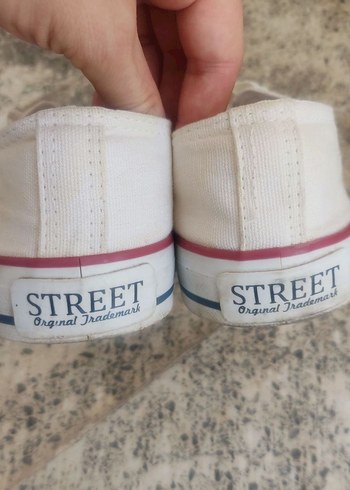 Beyaz Minimalist Kadın Spor Ayakkabı - Görsel 4