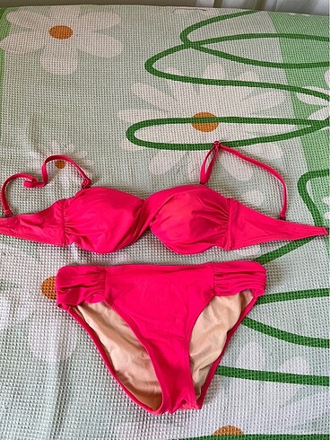 Pembe Bikini Takımı????