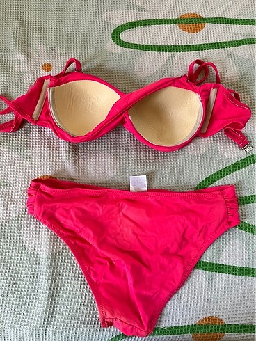 l Beden Pembe Bikini Takımı????