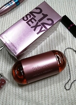 Carolina Herrera 212 Sexy Edp kadın parfüm 