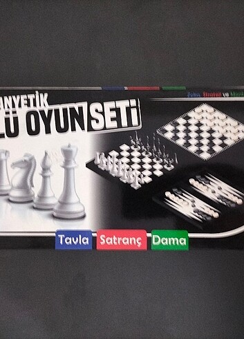 Sadece satranç var