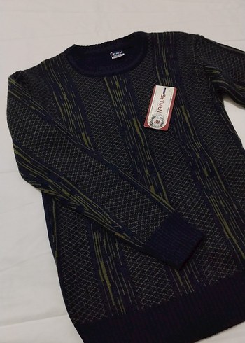 Erkek Çocuk Siyah Triko Bisiklet Yaka Kazak - Görsel 2