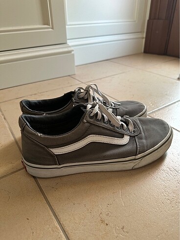 gri vans