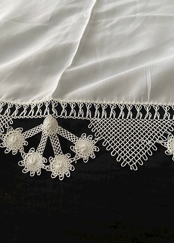 Dantel Detaylı Beyaz namaz başörtüsü - Görsel 4