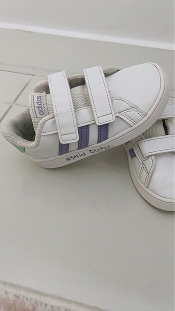 Adidas Adidas çocuk ayakkabısı