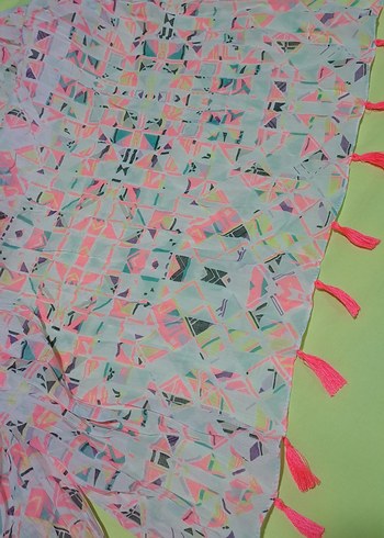 Kadın Pilili Çok Renkli Fular - Görsel 2