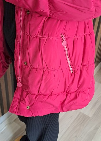 Koyu Pembe Düğmeli Kız Mont - Görsel 4