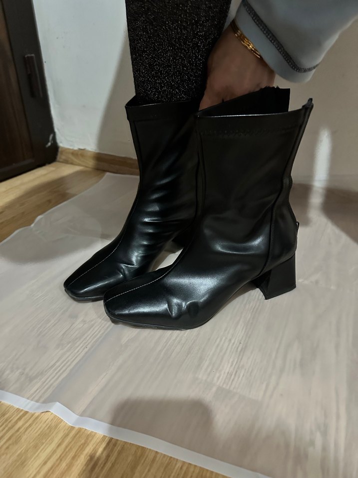 Siyah Stiletto Topuklu Kadın Bot - Görsel 2