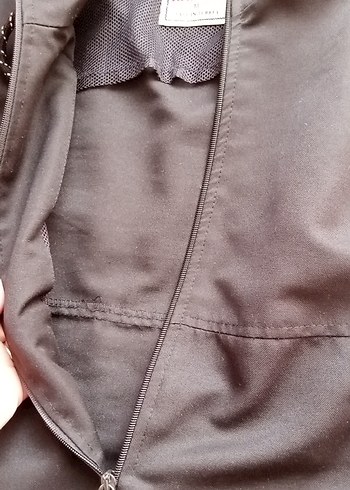 Erkek  Siyah Kapüşonlu Fermuarlı Ceket - Görsel 9