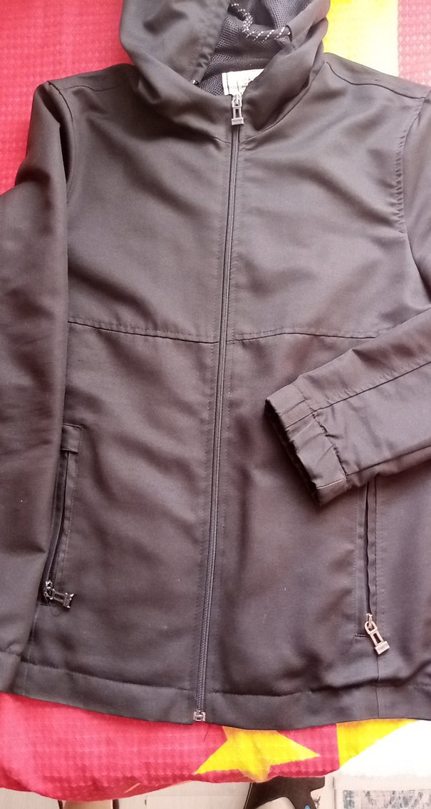 Erkek  Siyah Kapüşonlu Fermuarlı Ceket - Görsel 3