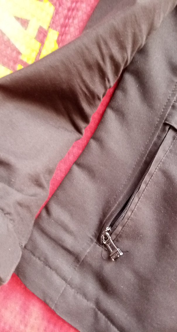 Erkek  Siyah Kapüşonlu Fermuarlı Ceket - Görsel 5