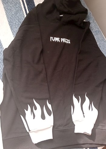 Kapüşonlu Uzun Kollu Baskılı Sweatshirt - Görsel 3